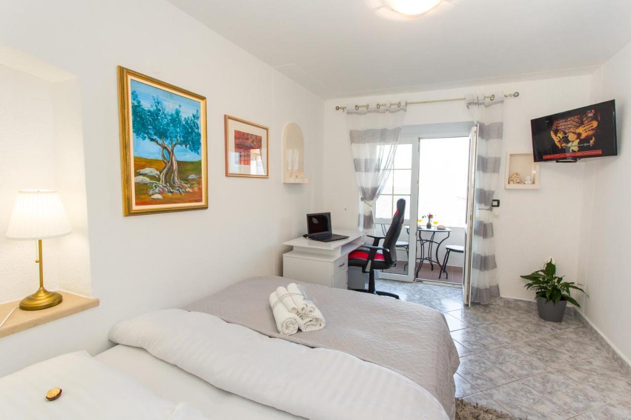 Apartments Desiree スティヴァン エクステリア 写真